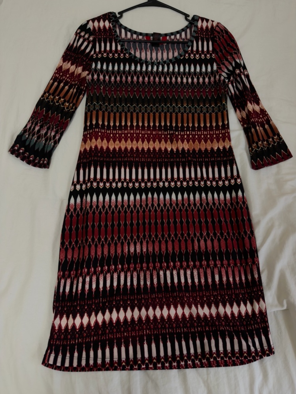 Patterned 3/4 Sleeve Women's Dress in Burgundy and Black